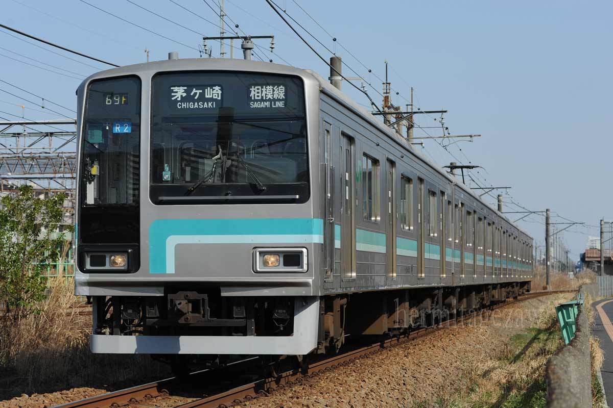 相模線２０５系、置き換え開始: 臨zawa混合列車