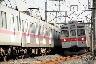 東武日光線を行く東急8500系